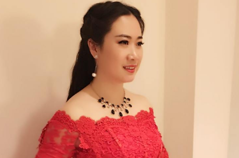 芙蓉姐姐|芙蓉姐姐曾写首诗，凤姐点评：您的火星文毁了楚辞；水平到底如何