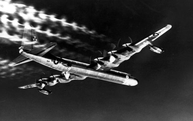 b36重型轰炸机图片