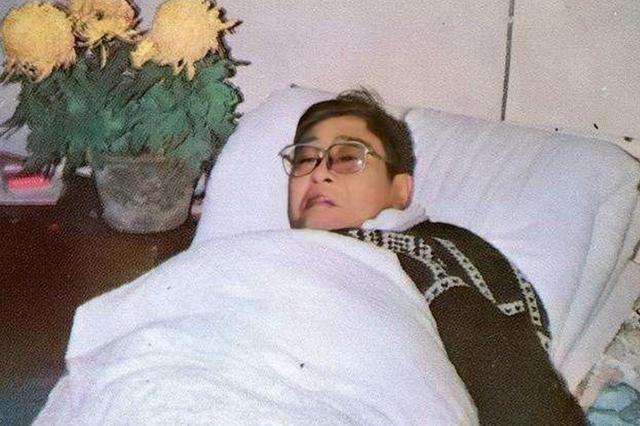 贾平凹|路遥的窑洞莫言没有阳光的书房、贾平凹：曾经作家贫，如今不敢穷