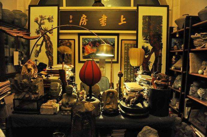 贾平凹|路遥的窑洞莫言没有阳光的书房、贾平凹：曾经作家贫，如今不敢穷