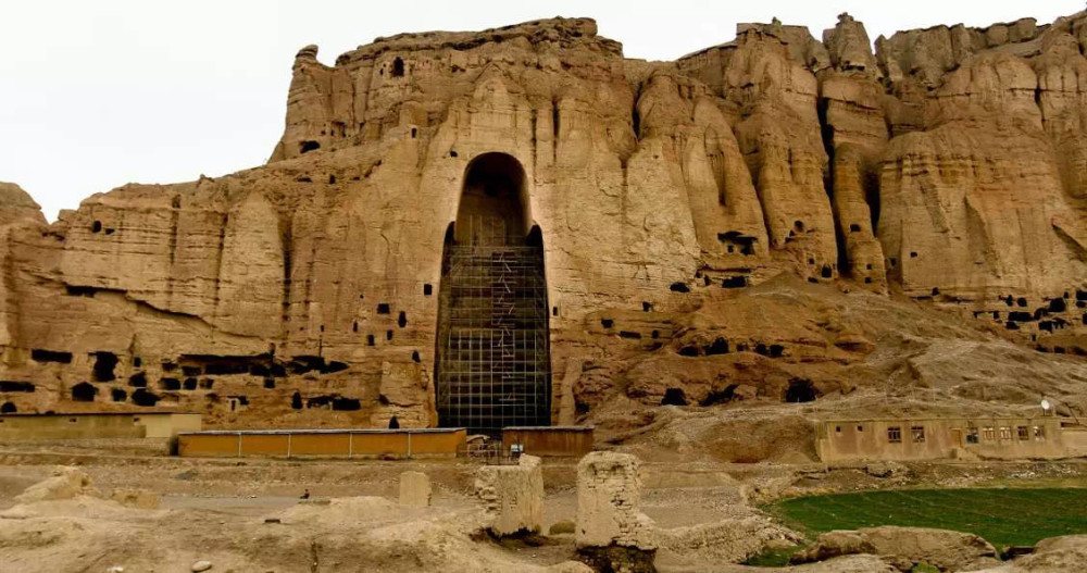 马尔丹|犍陀罗地区发生“暴力毁佛”，1700年佛像成为石碴