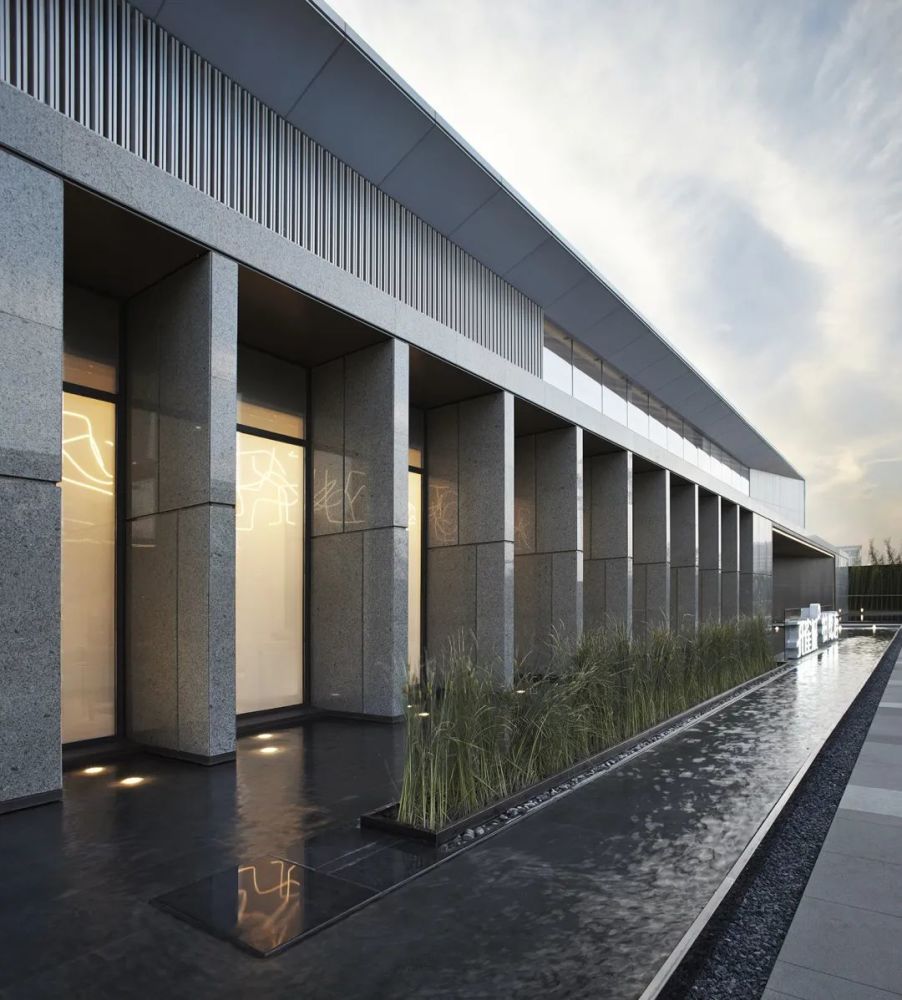 悬挑|“悬挑的城市橱窗” ｜孔雀城柏悦府—示范区接待中心