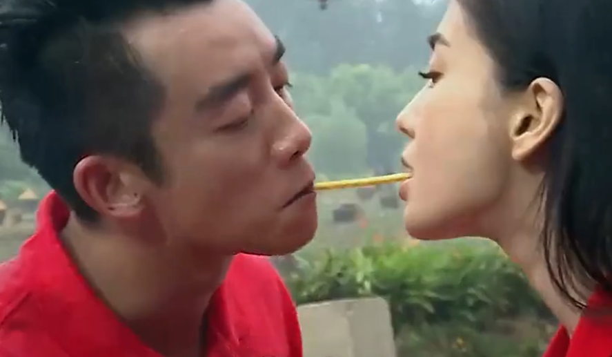 奔跑吧兄弟|跑男一半嘉宾都和baby有“吻戏”？王祖蓝没感觉，陈赫太“过分”