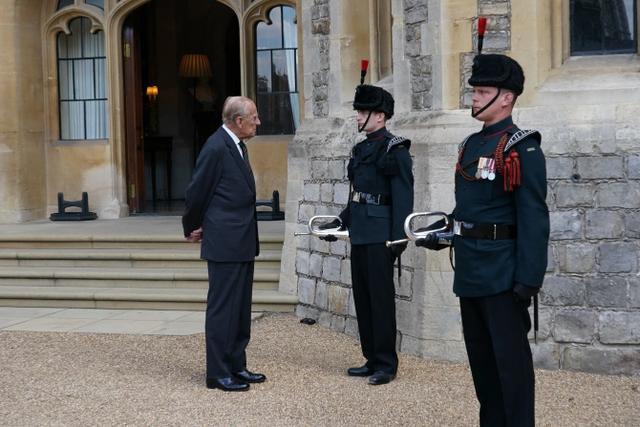 菲利普|交棒卡米拉，99岁菲利普亲王卸任所有王室公职，安心养老