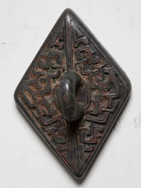 春秋|这件菱形金属器，干啥的呢”答案