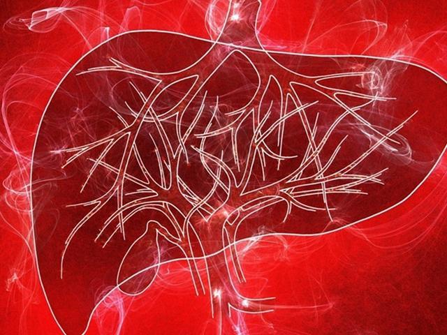 肝病|肝病医生提醒：6种伤肝食物找齐了，不想肝病“缠身”，最好别碰