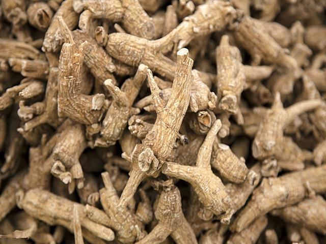 肝病|肝病医生提醒：6种伤肝食物找齐了，不想肝病“缠身”，最好别碰