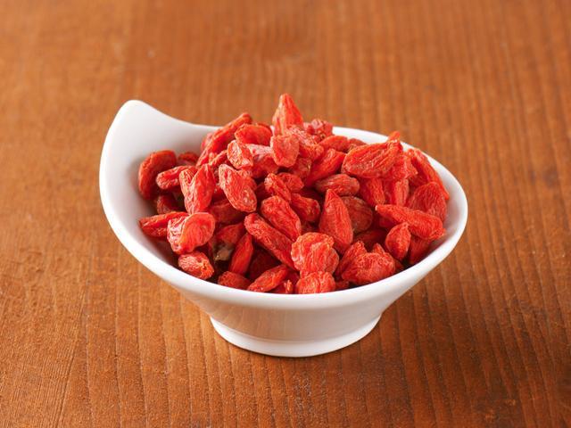 肝病|肝病医生提醒：6种伤肝食物找齐了，不想肝病“缠身”，最好别碰