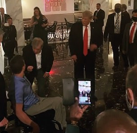 特朗普国际酒店|特朗普顶风违规在公共场合不戴口罩，华盛顿市长下令彻查其酒店