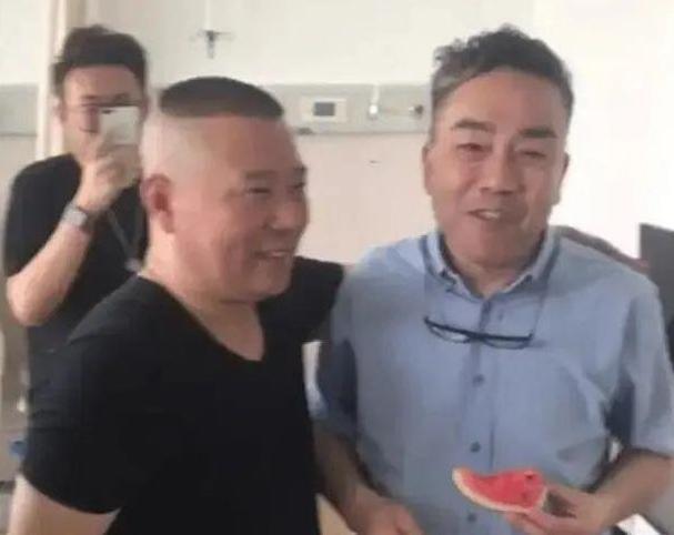 郭德纲|58岁相声家富得流油！香烟是普通人1天工资，真是太富有了