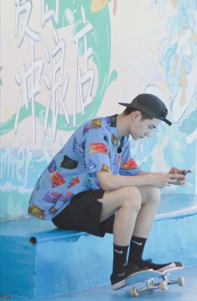 王一博|是优质演员也是专业舞者，王一博不只是“夏日流量”