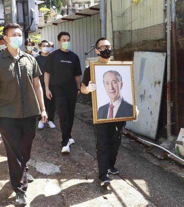 三太|赌王三太美貌不输朱玲玲，三个孩子颜值都出众，她真的被低估了