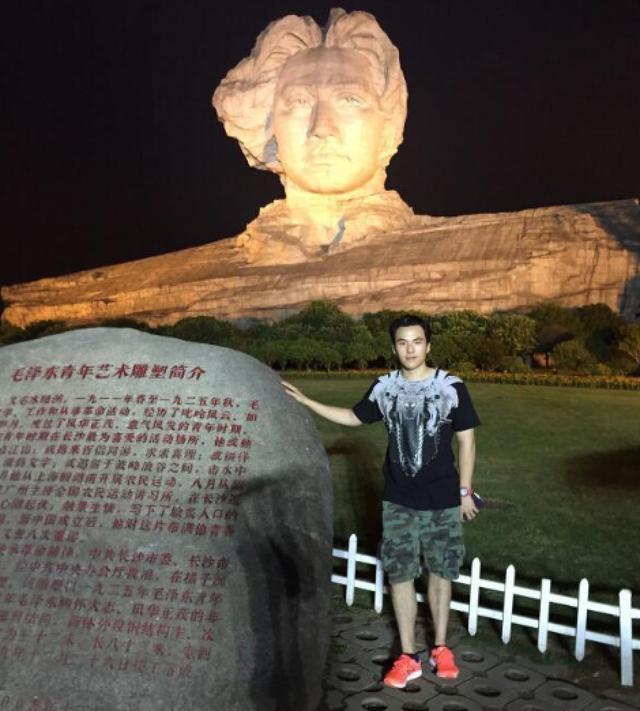 三太|赌王三太美貌不输朱玲玲，三个孩子颜值都出众，她真的被低估了