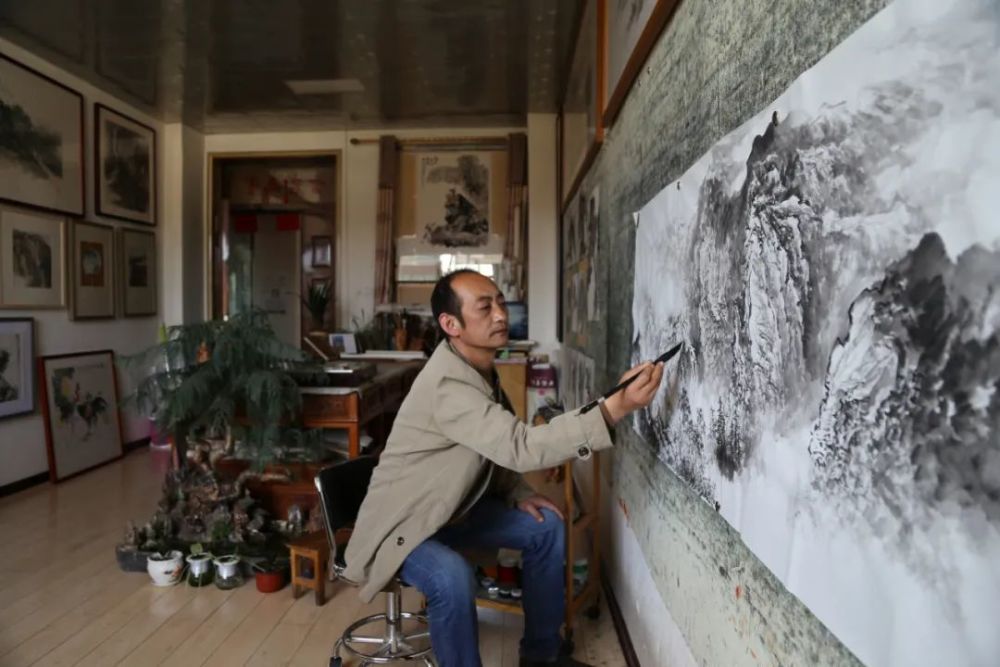 书画长廊驻村画家雷岩工作室书画长廊驻村书法家孔令成工作室书画长廊