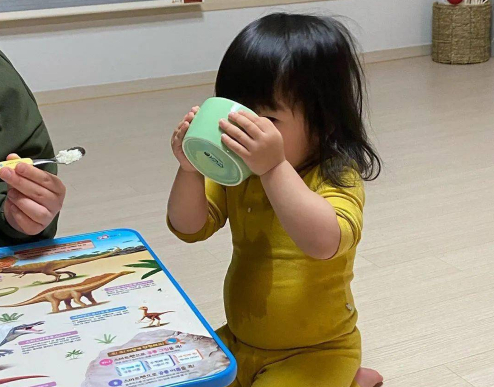 表情包里必有的"小胖妞",现在圈粉10万多,网友:骗我生女儿_腾讯新闻