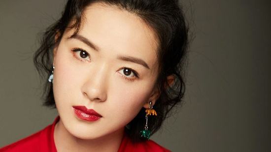 蓝盈莹|都是演员“不红”、都是“努力人设”，万茜与蓝盈莹为何差这么多