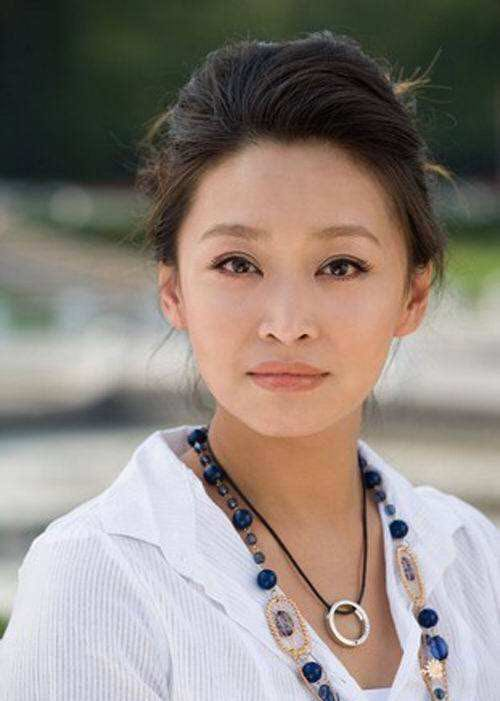 农村的妇女,在整部电视剧中人设并不讨喜,可是出演刘秀娥的演员刘天池