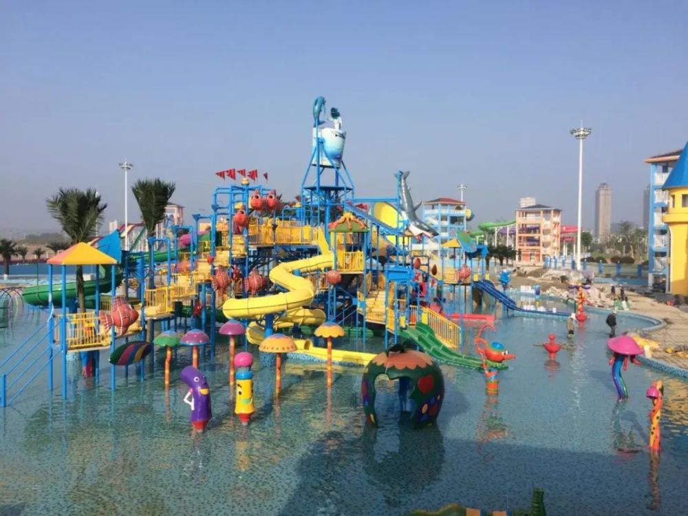 提起好望角欢乐水世界,就感觉清爽了许多.