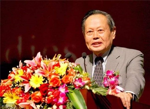 杨振宁|98岁杨振宁回忆：自从我加入美籍定居美国后，父亲始终没有原谅我
