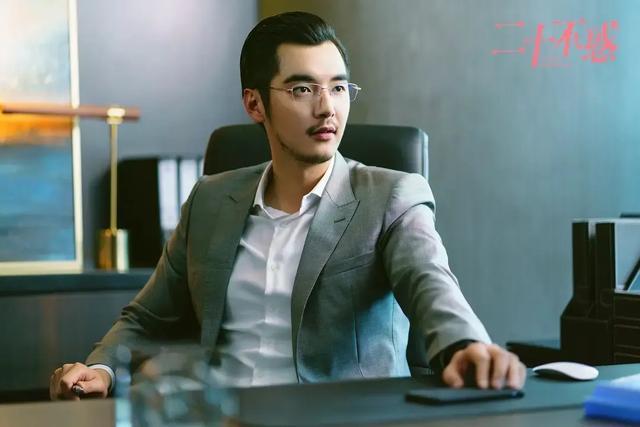 二十不惑|《二十不惑》姜小果为什么不招人喜欢？虽然努力，却让人“不适”