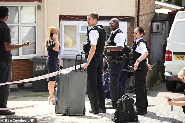 英国伦敦|英国女子杀害自己八个月大的孩子，随后致电丈夫通报情况