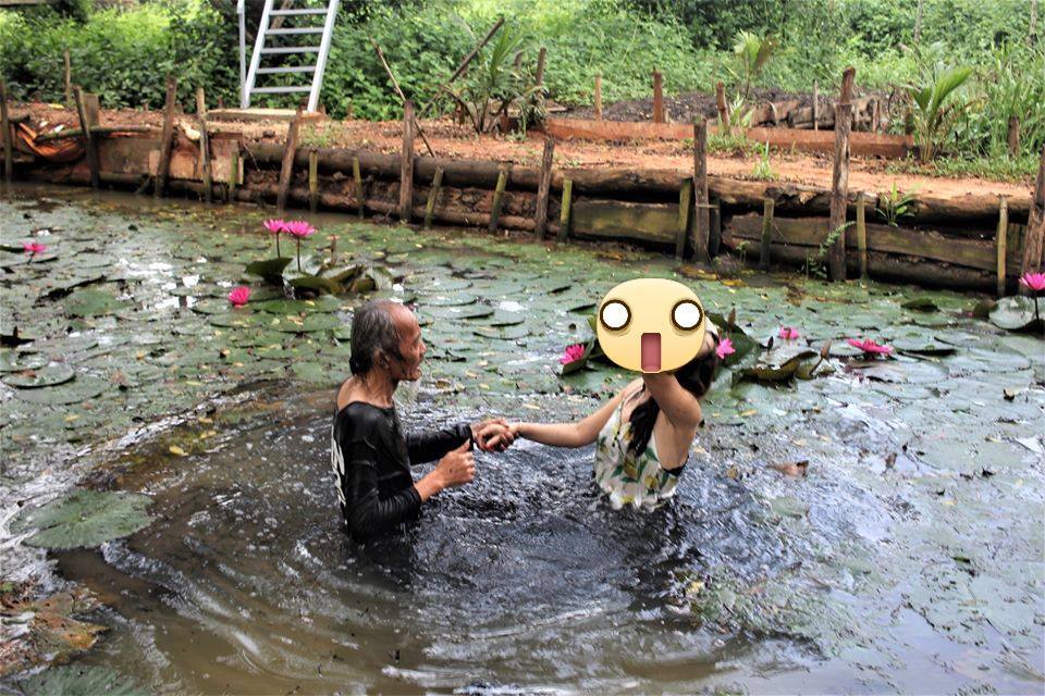 艺术家|越南老艺术家和女学生拍亲密照引争议，学生：都是为了学知识