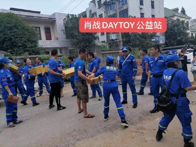 肖战|肖战最近都在忙什么？网传三大消息让人琢磨不透