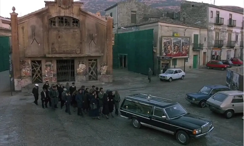 艾佛特|电影院再次重启，谁能忘得了这部9.2分哭晕神作？