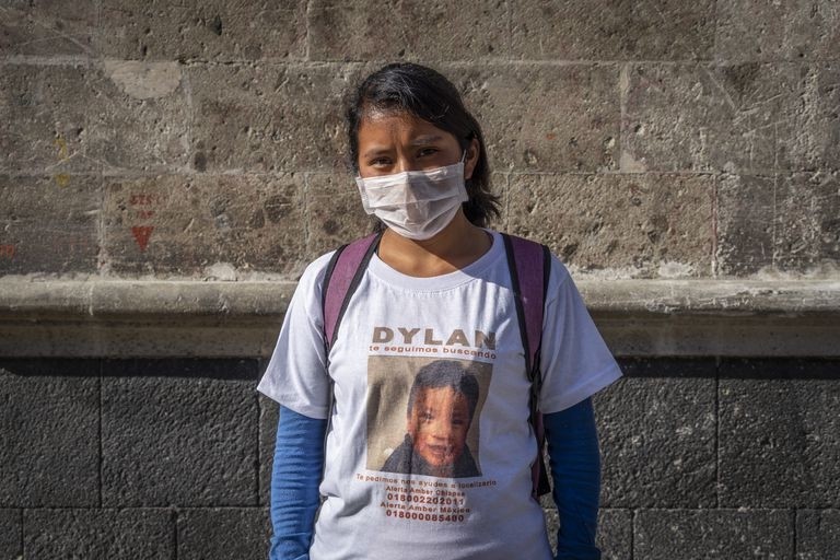 胡安娜·佩雷斯|12岁女孩在菜市场拐走2岁男孩，短短8分钟就消失不见