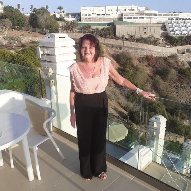 特易购|英女子在超市买了只烤鸡，快吃完时发现有死老鼠，狂呕12个小时