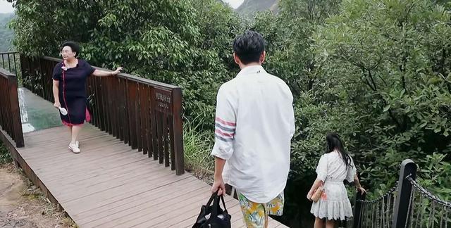 伊能静|伊能静和婆婆发生争执！双双落泪秦昊忙递纸，背后原因令人感动