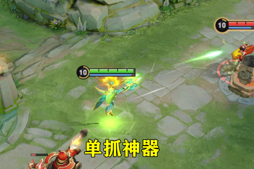 所以,虞姬应该选择逐日之弓,而不是纯净苍穹,更不是闪电匕首和宗师之