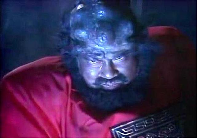 朕觉神魂出殿,见一青衣者,执幢幡,引朕入内,到森罗殿上,与十代阎王叙