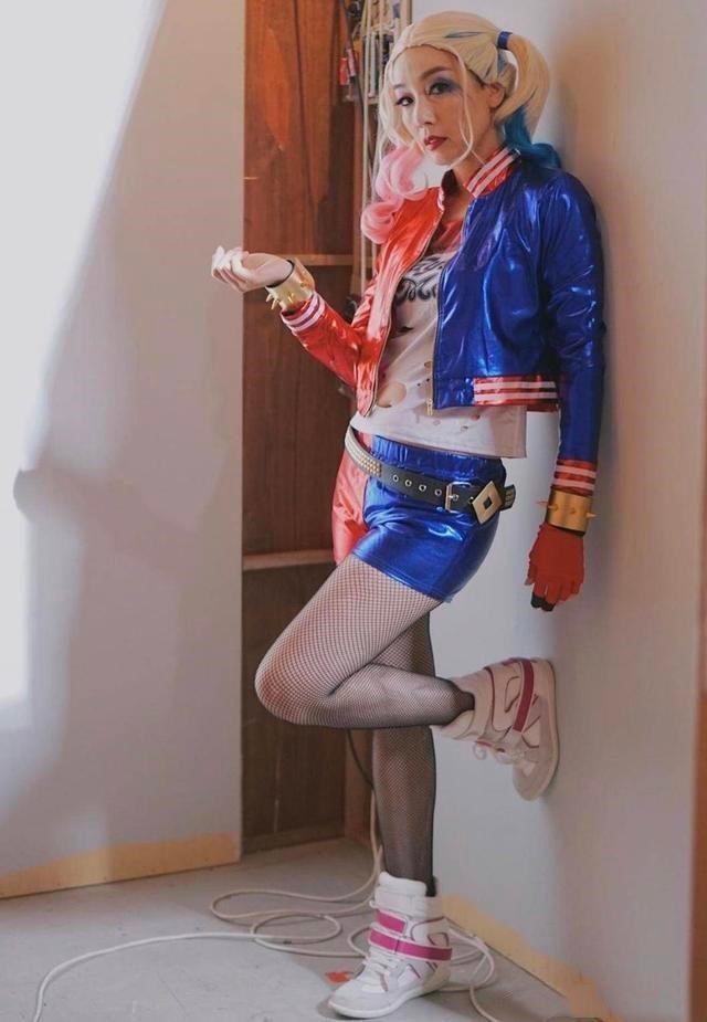 江美仪|48岁江美仪与吴君如弟弟离婚后不寂寞，有狗相伴，醉心行山状态佳