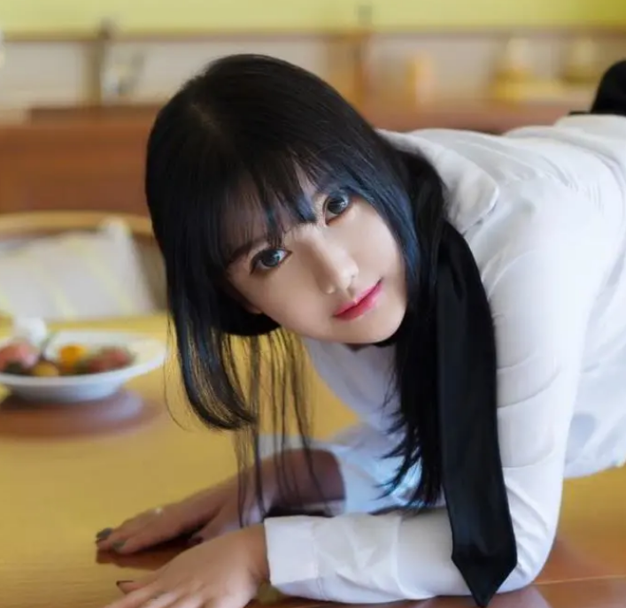 广州漫展事件过后小尤奈千夫所指网友cos圈被你毁了