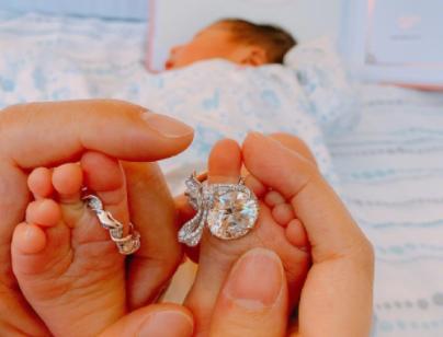 安以轩|嫁百亿富豪，生子获赠6亿豪宅，安以轩才是阔太中的人生赢家