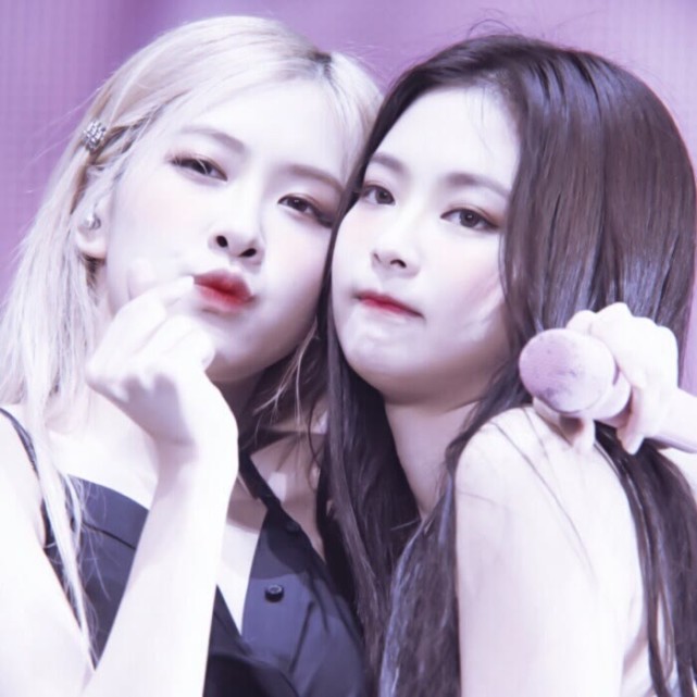 blackpink闺蜜女头