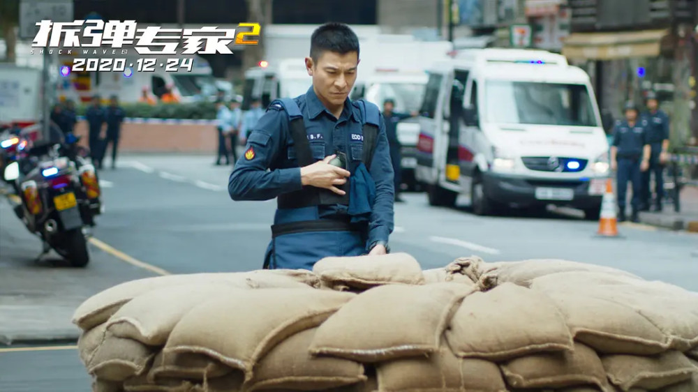 刘德华|第一次炸隧道，第二次炸飞机场，刘德华新电影比肩好莱坞大片，港片的崛起？