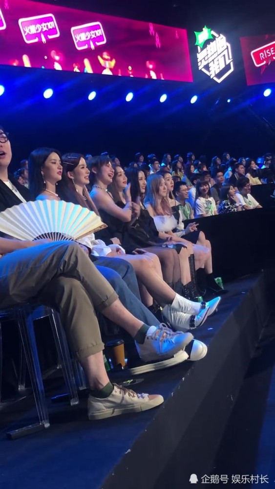 火箭少女101|硬糖少女换logo，希林谈火箭少女解散陈卓璇哭了，赵粤展现老东家团魂