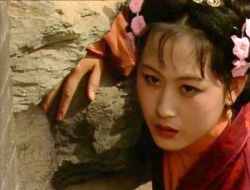 贾雨村|贾雨村的成败全靠两个字，藏在一个人身上，不是甄士隐，你猜谁？