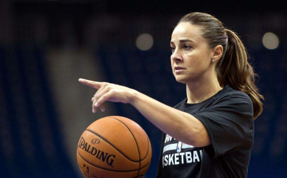 nba历史第一位女主教练波波维奇成助手哈蒙担任马刺轮换教练