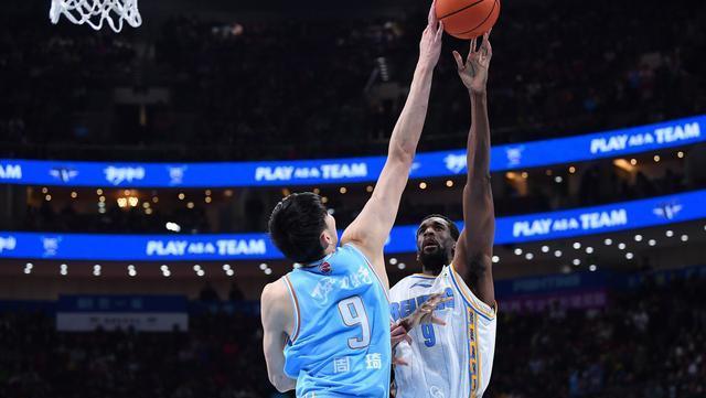 周琦|周琦遭遇人设危机！霍楠：街溜子，北京小将：和他冲突像小孩吵架