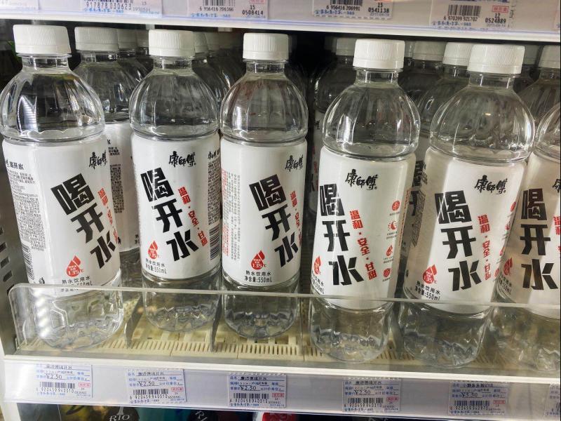 奇怪为什么三无饮料卖得那么好