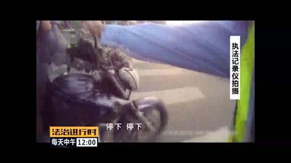 交警|北京交警公布三起摩托车司机拖行交警案例，肇事司机全部刑拘！