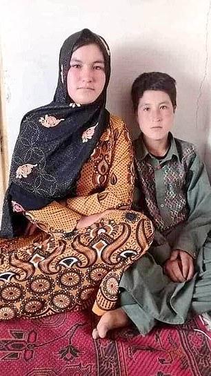 穆罕默德·纳伊姆|阿富汗少女持AK射杀塔利班为父母报仇，一名死者被曝是自己老公