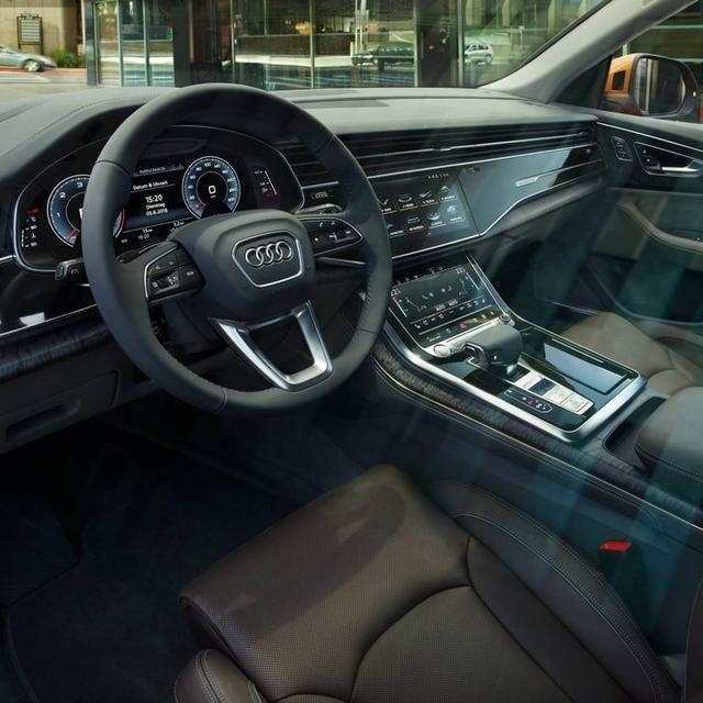 降幅两万奥迪q8单月销量破千这套内饰放到q5上何愁干不过对手