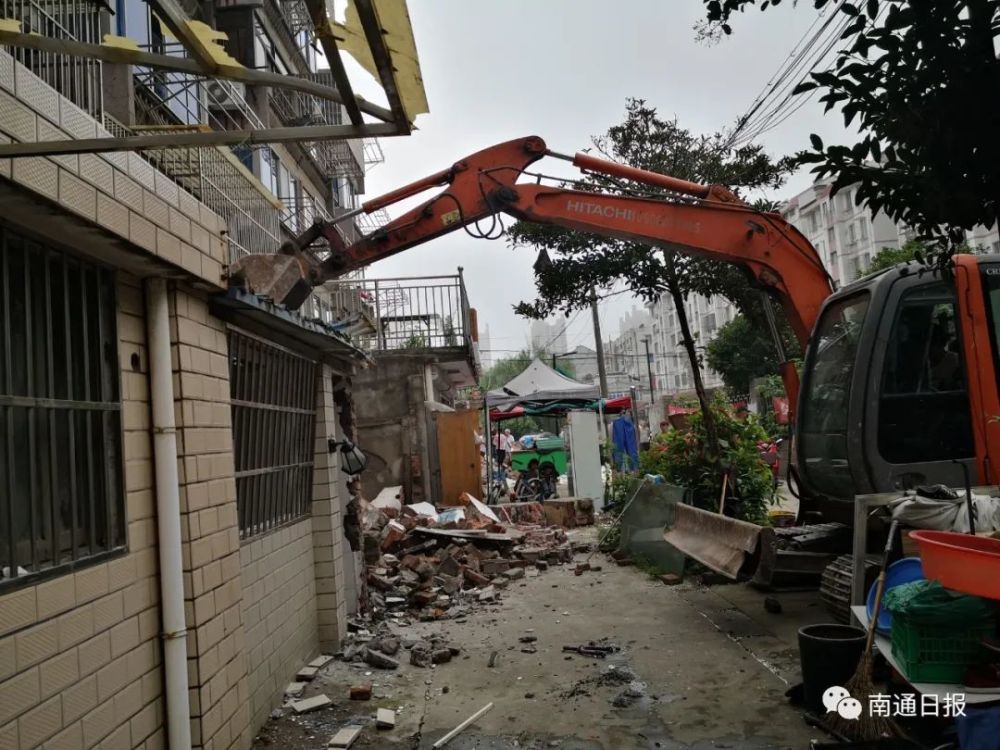 14个小区2740处违建全拆