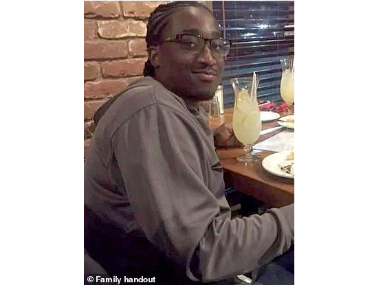 乔纳森·戴维斯|21秒，141发子弹！加拿大7枪手扫射无辜路人，骇人视频曝光