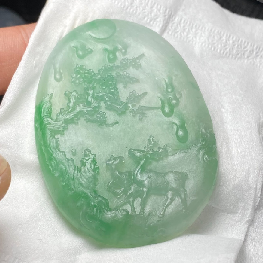 林梓龙|林梓龙以刀当笔于玉作画