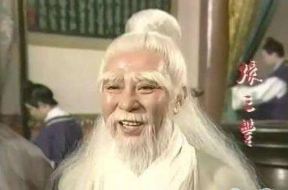 张无忌|假如你穿越到明末时期，下面四位武林高手，你选择谁陪你打天下？